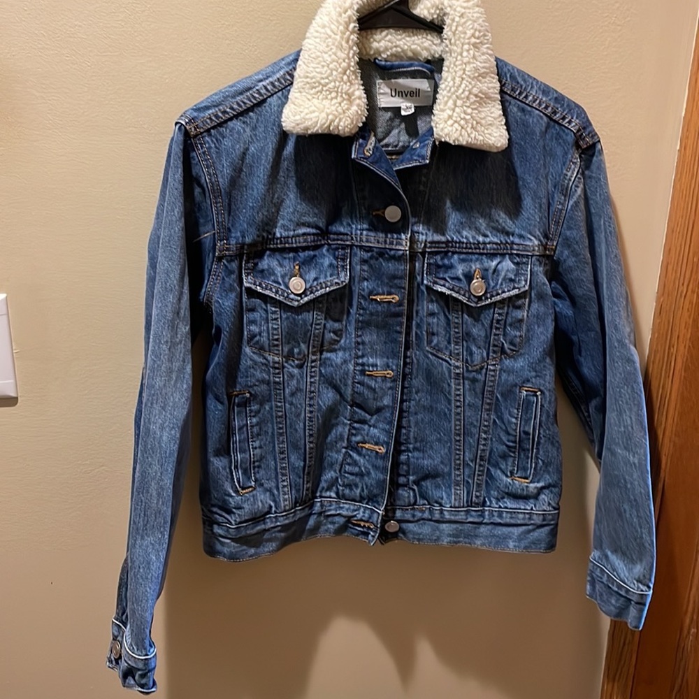 Jean jacket - Picture 2 of 5